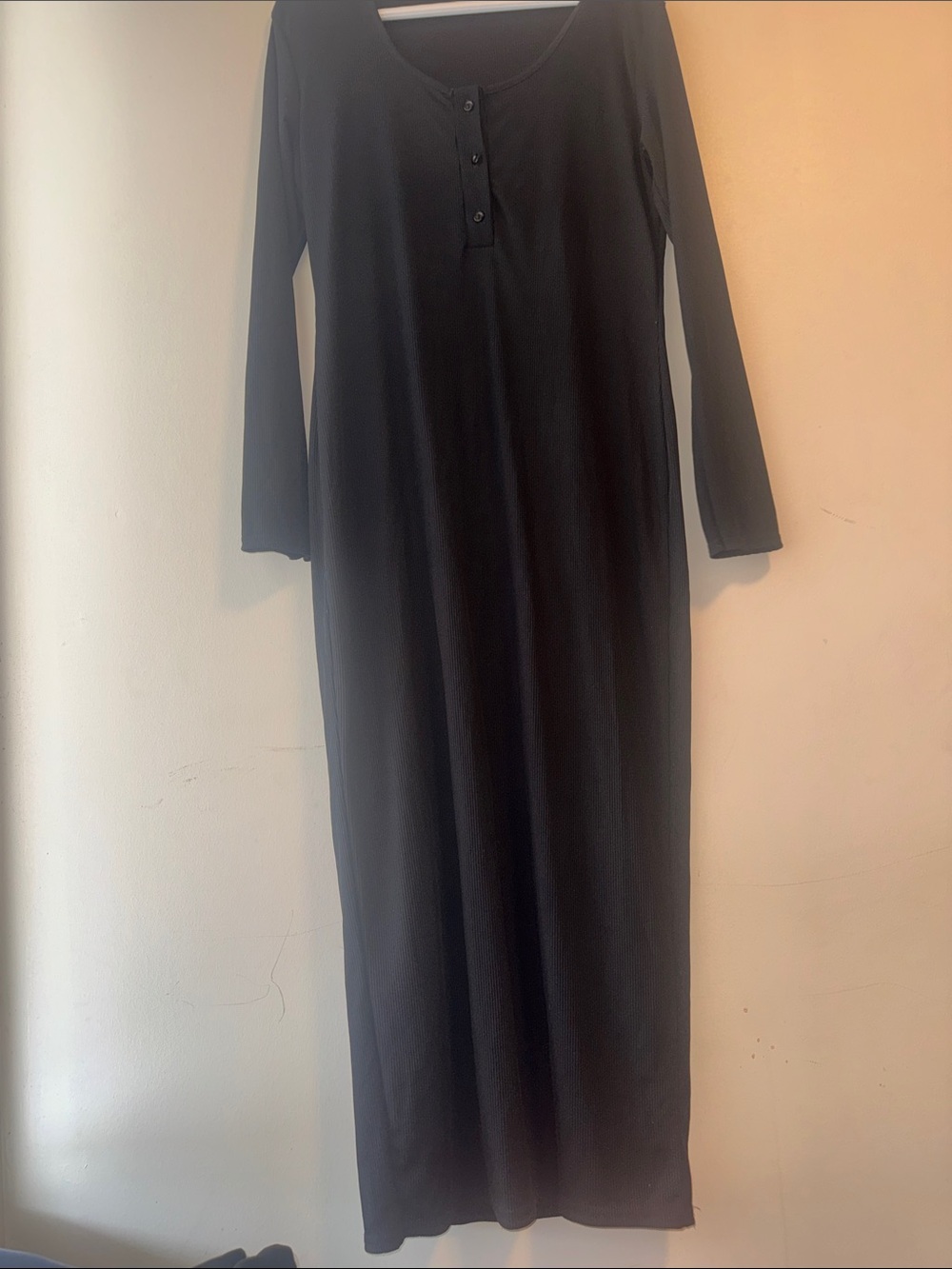 PrettyLittleThing Black Long Sleeve Maxi Dress